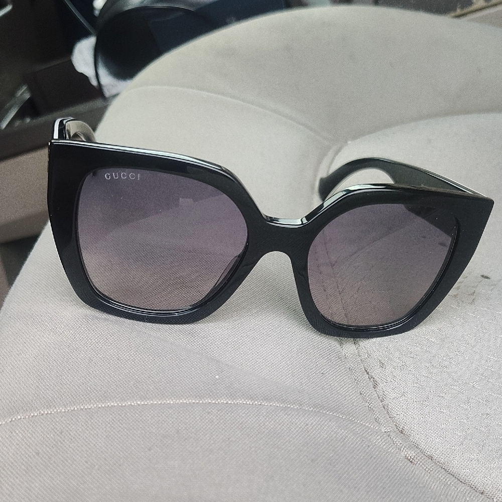 Gucci Women's Black Cat-Eye Sunglasses